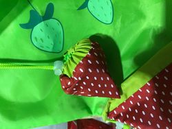 Big Strawberry reusable strawb carry bag