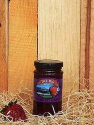 Big StrawberryandquotStrawberryandquot and Ginger Jam 290g